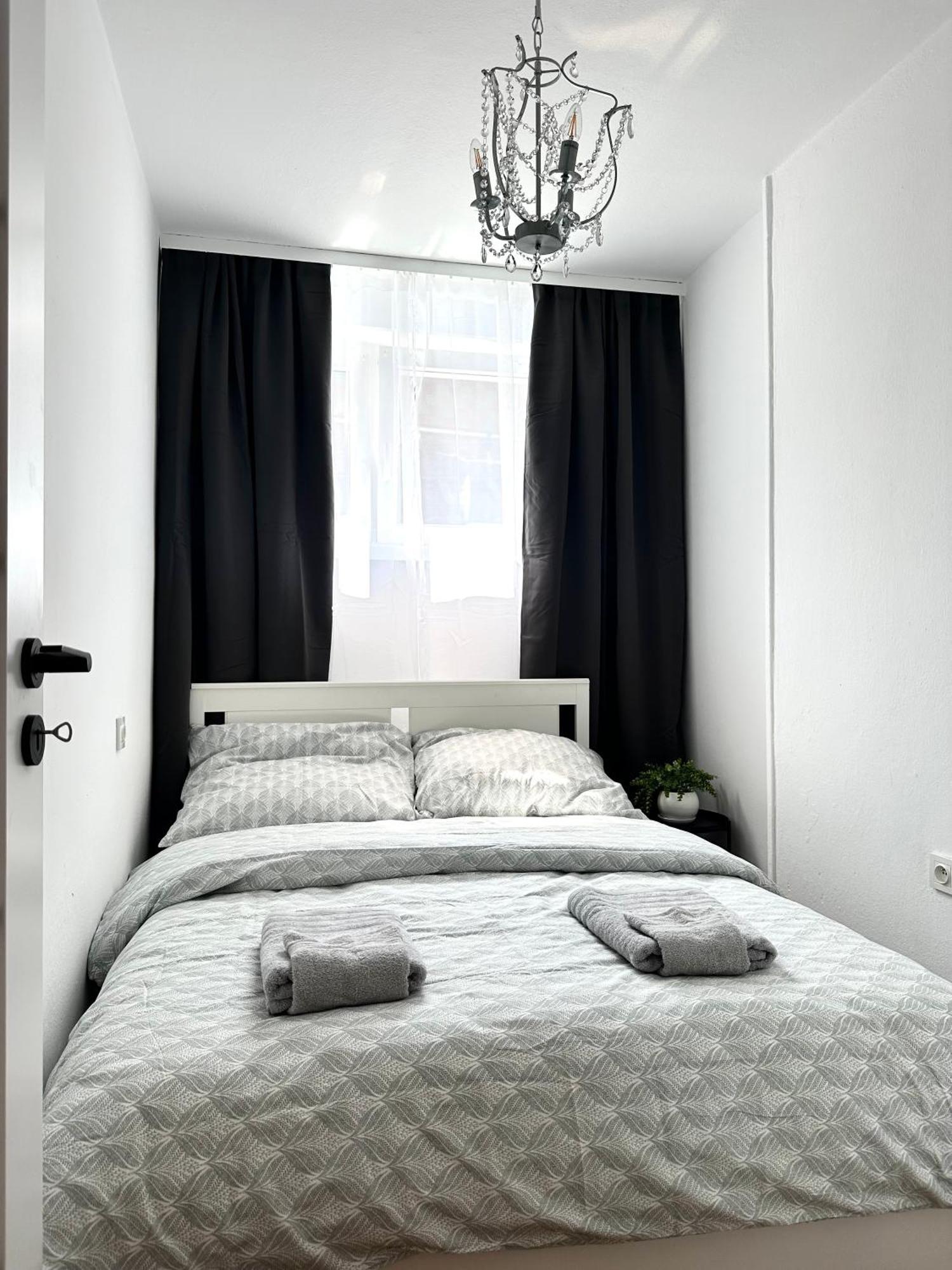 Wita Stwosza Apartment - Self Check-In 20H วรอตซวาฟ ภายนอก รูปภาพ