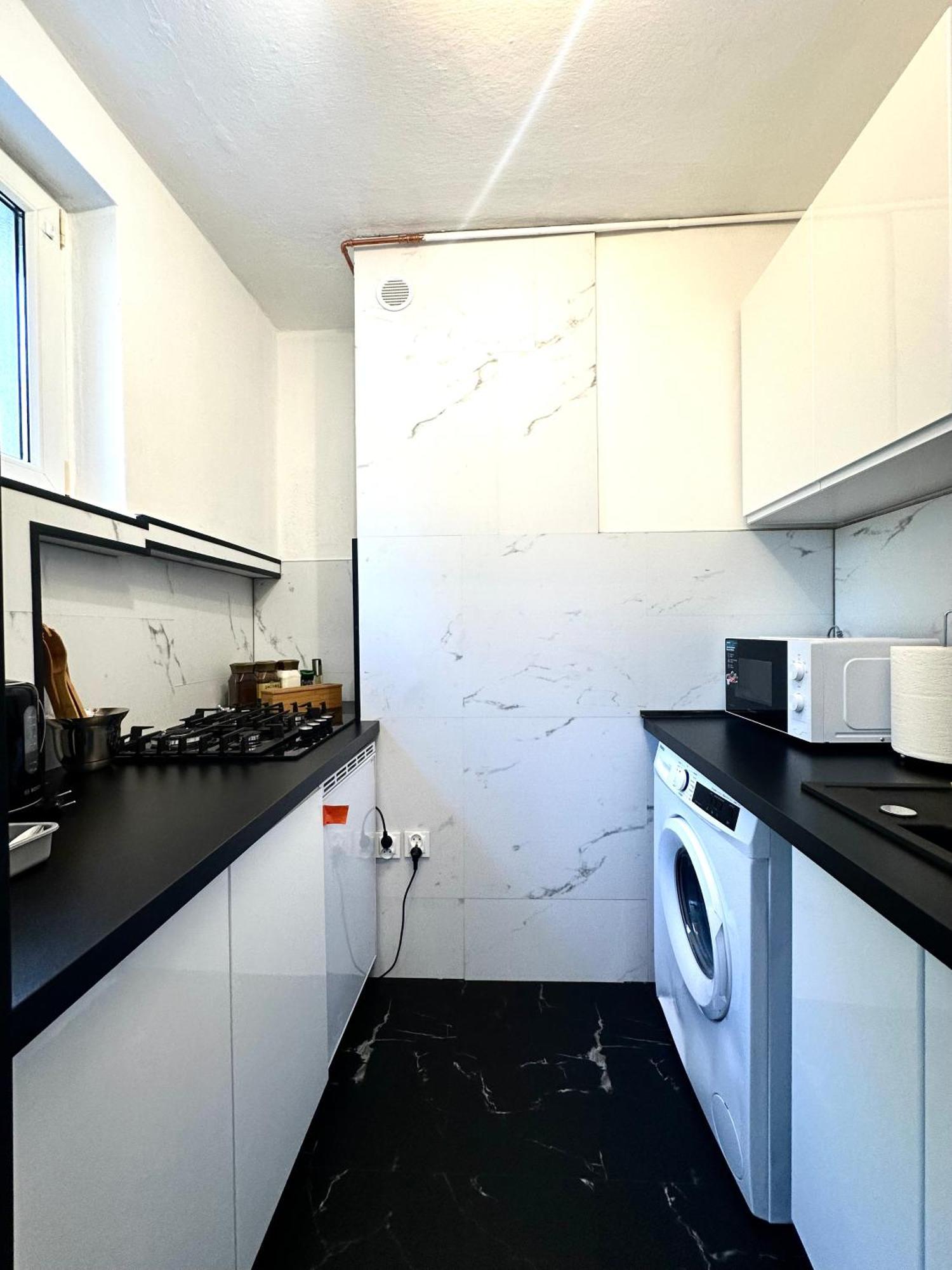 Wita Stwosza Apartment - Self Check-In 20H วรอตซวาฟ ภายนอก รูปภาพ